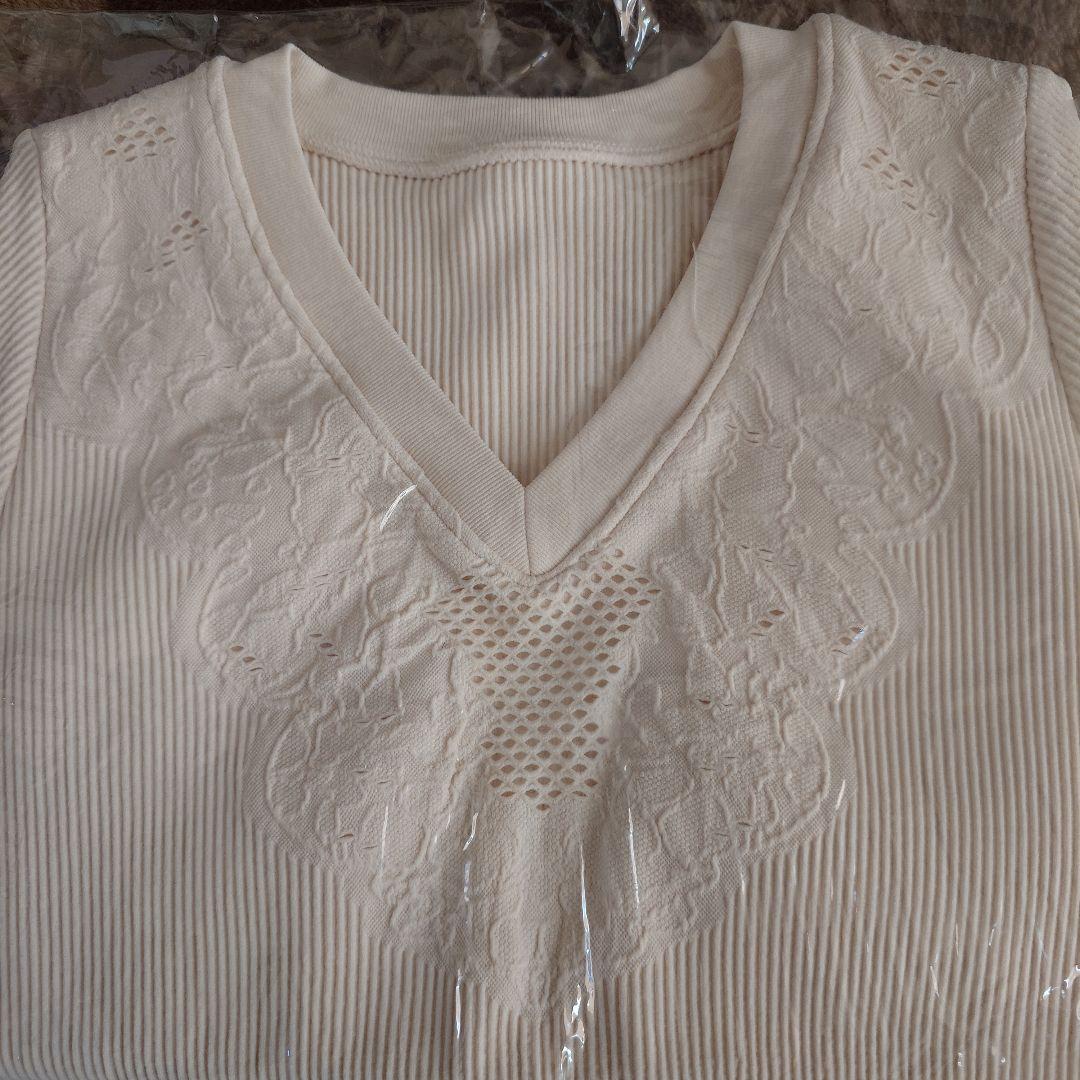 アクティブデイジートップス　Sサイズ　半袖　SUKALA　新品未使用