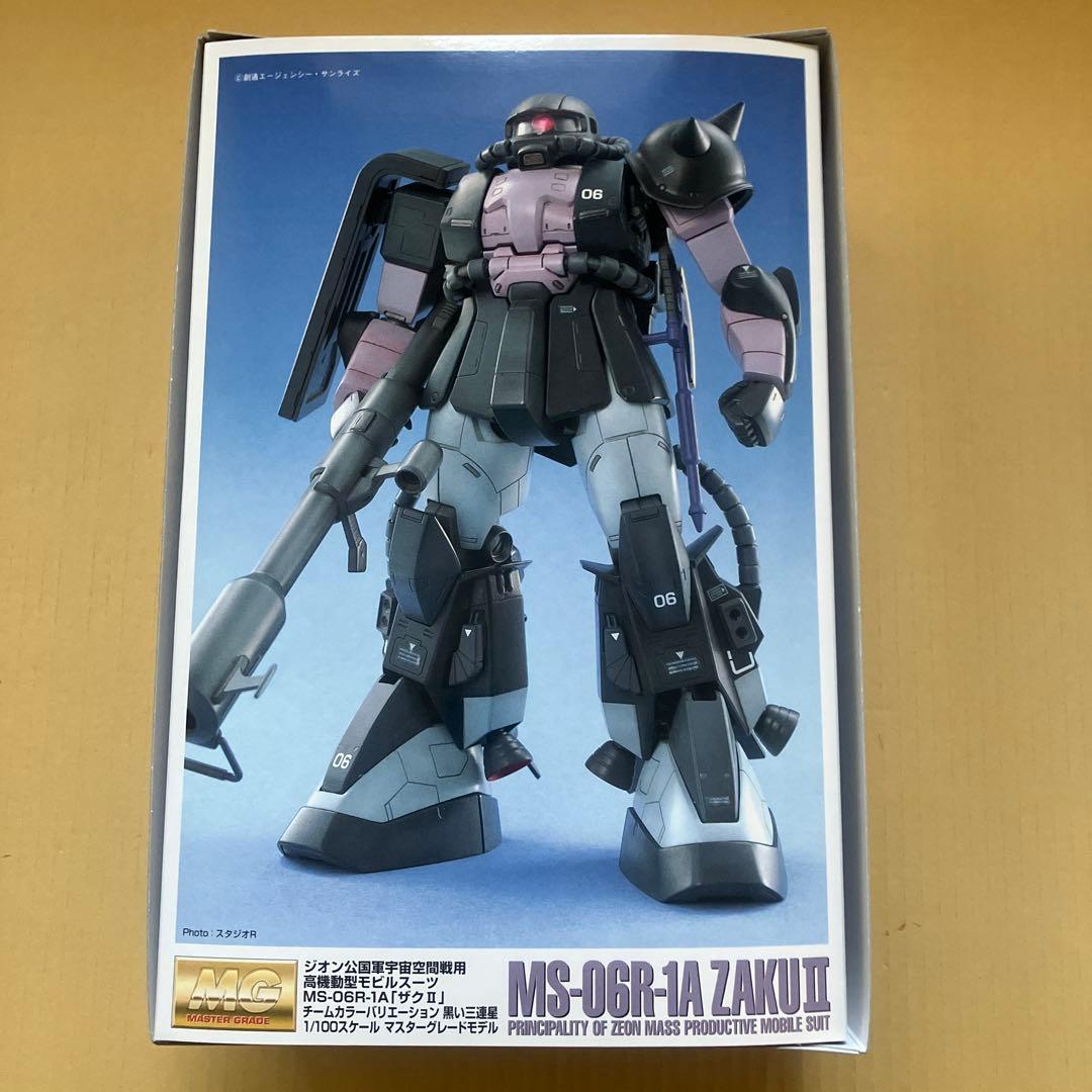 ぽ*こ様 MG MS-06R-1A ザク黒い三連星1/100 BANDAI
