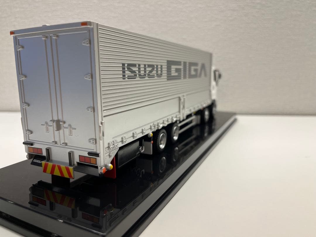 1/43 いすゞ ギガ