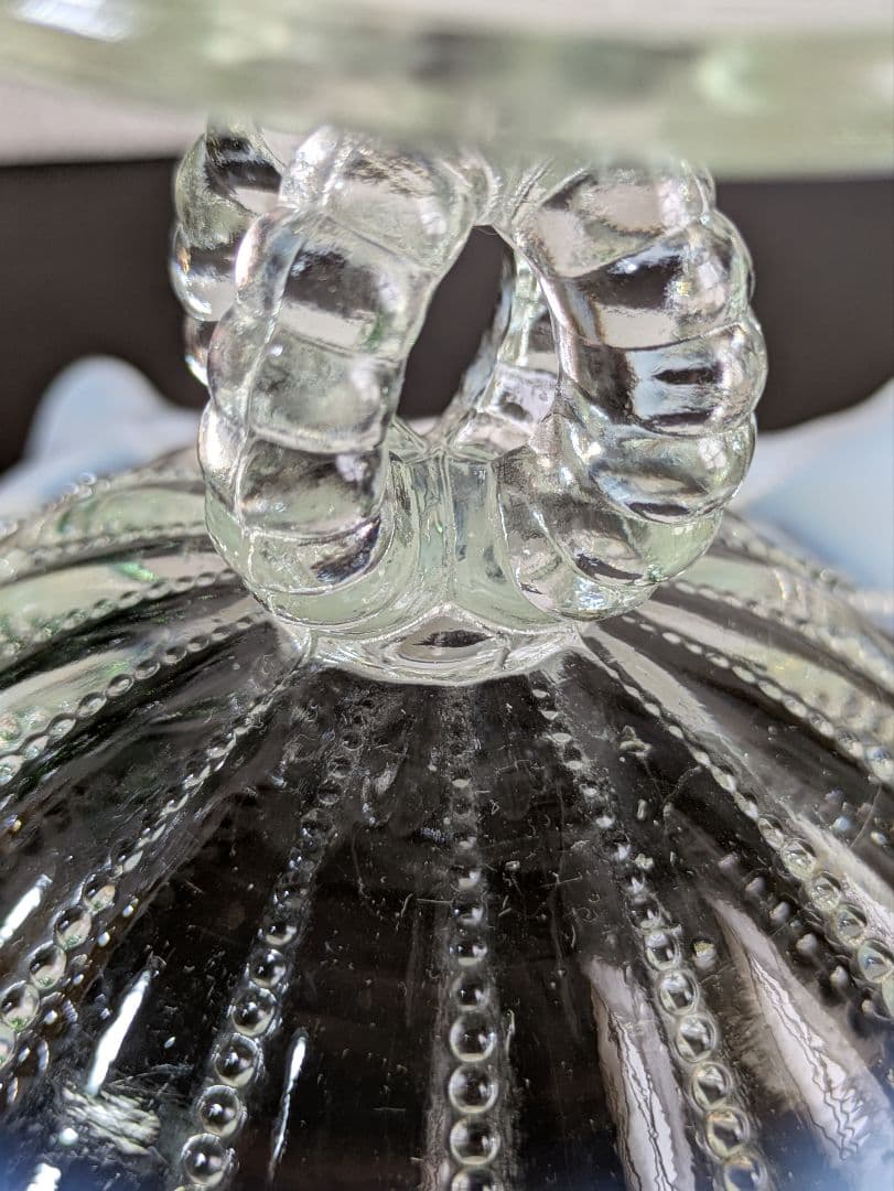 Northwood ホワイトオパルセント　花びら型 ガラスコンポート