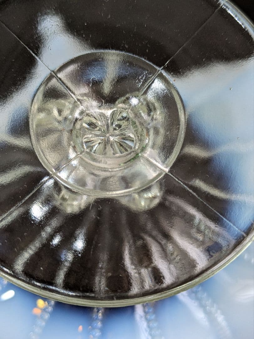 Northwood ホワイトオパルセント　花びら型 ガラスコンポート