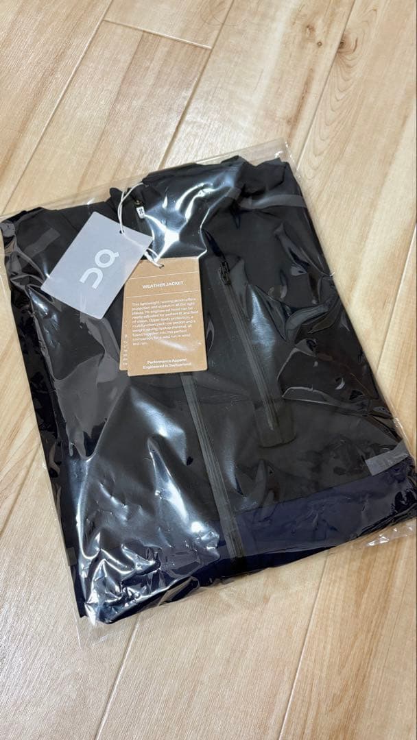 【新品未使用】On ウィメンズXS ウェザージャケット