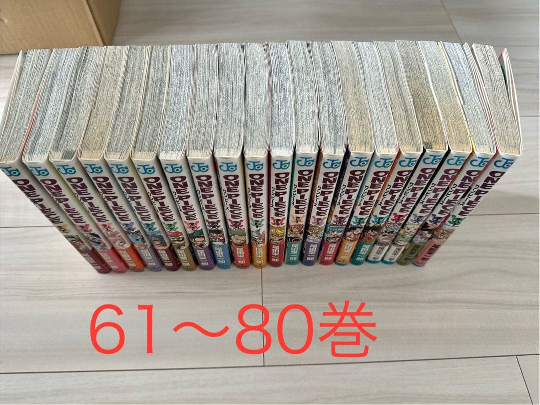ワンピース単行本１〜102巻、107巻 +ファンブック、シール