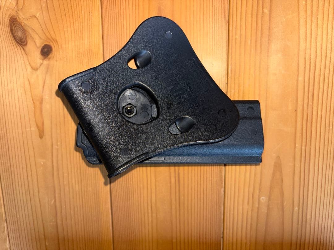 東京マルイ　M1911 ガスブローバック　ホルスターセット