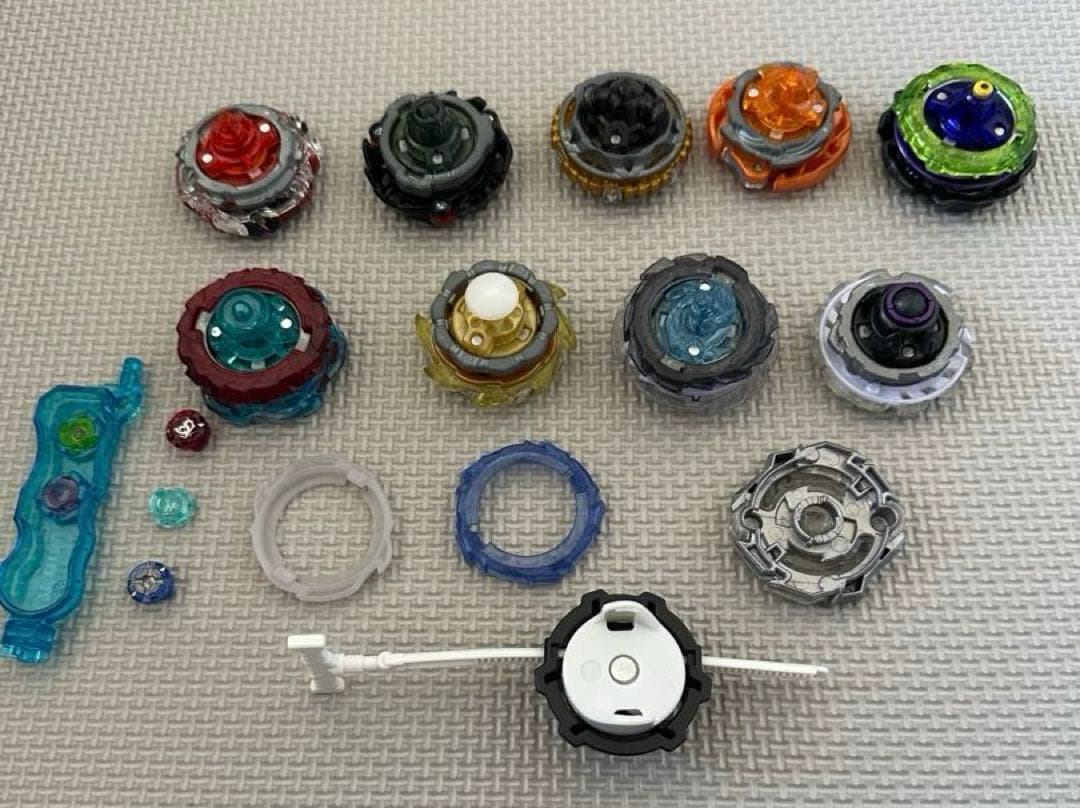 ベイブレードバーストまとめ売りデュアルサイクロン スタジアム付き