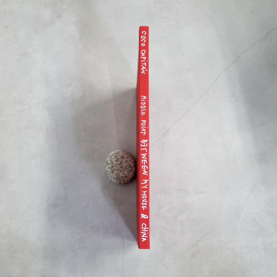 Coco Capitán MIDDLE POINT BETWEEN MY HOU