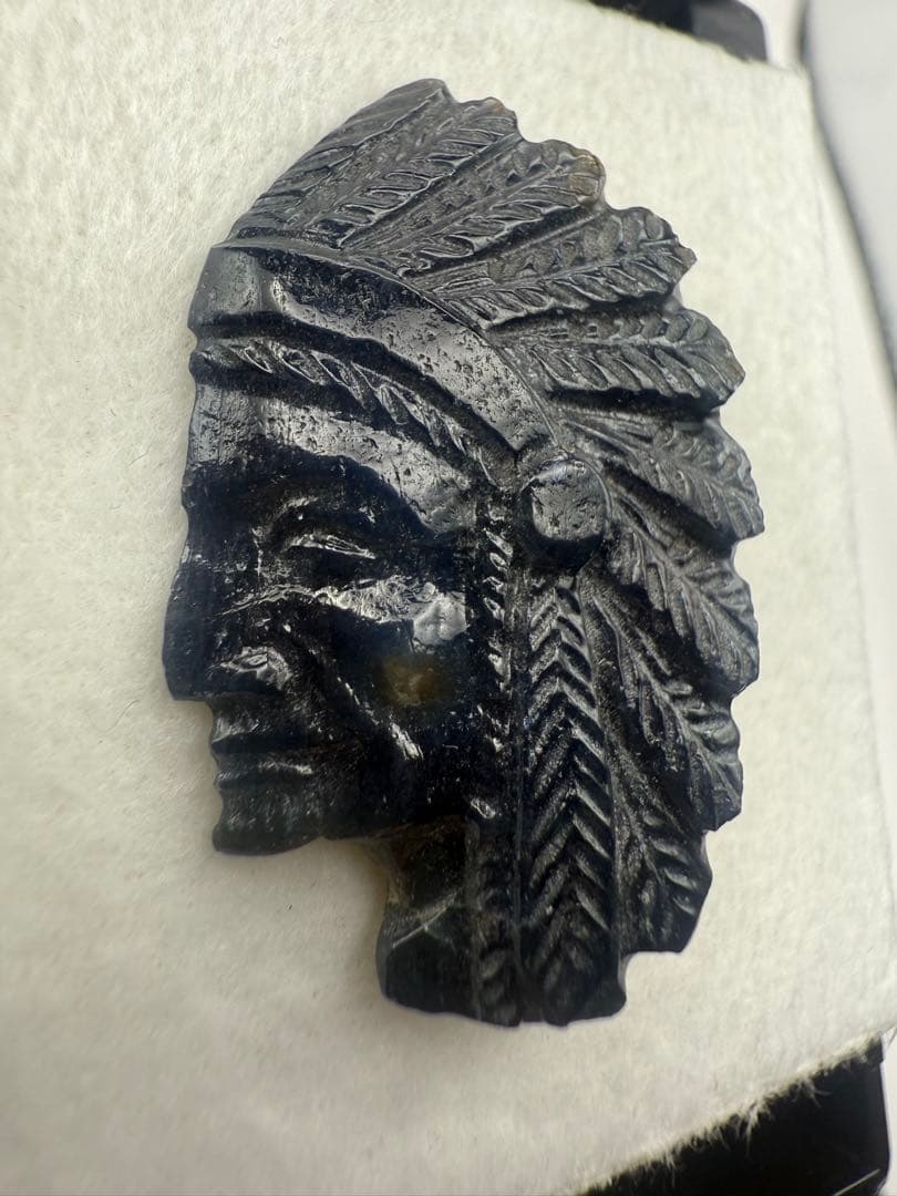 天然コランダム 彫刻 インディアンヘッド 53.494ct ソーティング付き