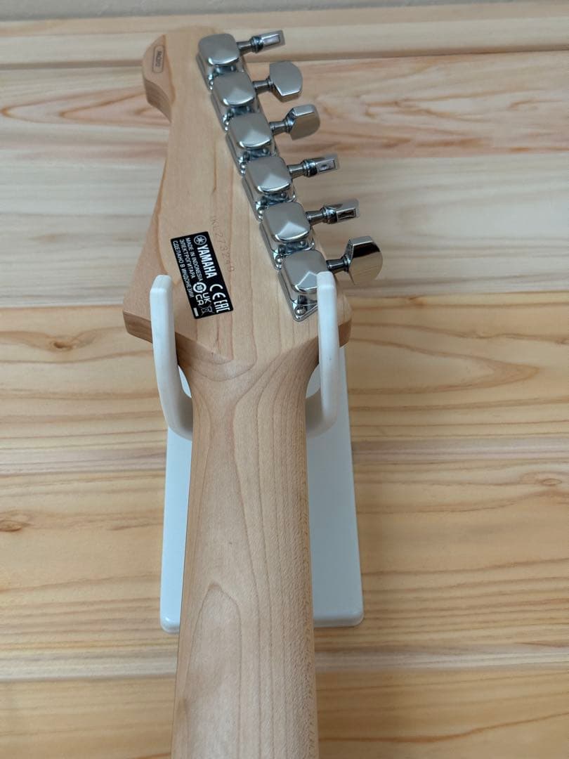 2025年　ヤマハ　パシフィカ　エレキギター PAC012 ホワイト