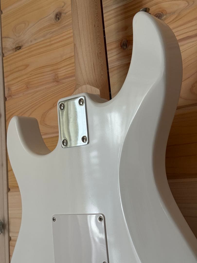 2025年　ヤマハ　パシフィカ　エレキギター PAC012 ホワイト