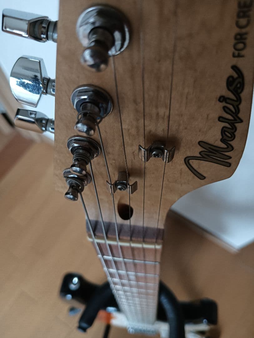 メイビスMavisエレキギター　イシバシ楽器　高級ギグバッグ付　未使用に近い美品