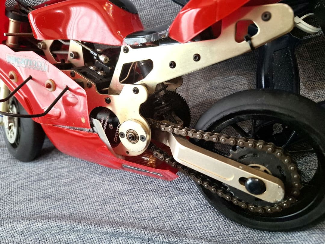 ThunderTiger 1/5 Ducati 999 R/C ラジコンバイク