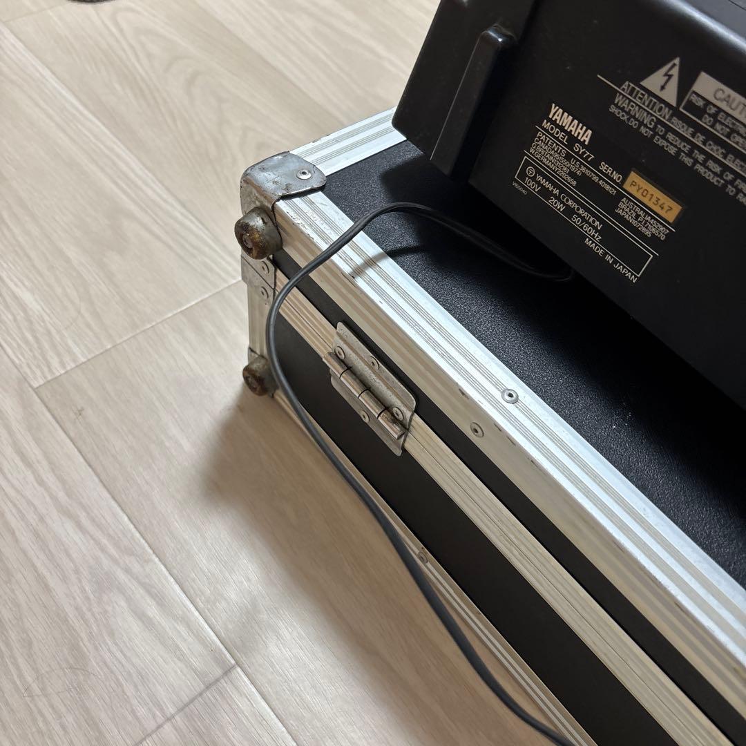 Yamaha SY77 シンセサイザー ケース付き