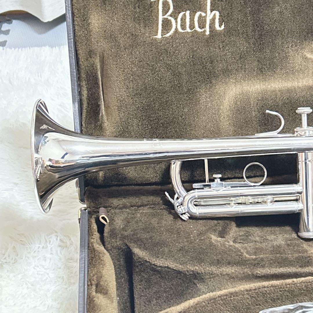 Bach バック TR-300 トランペット B♭ マウスピース付き　ケース