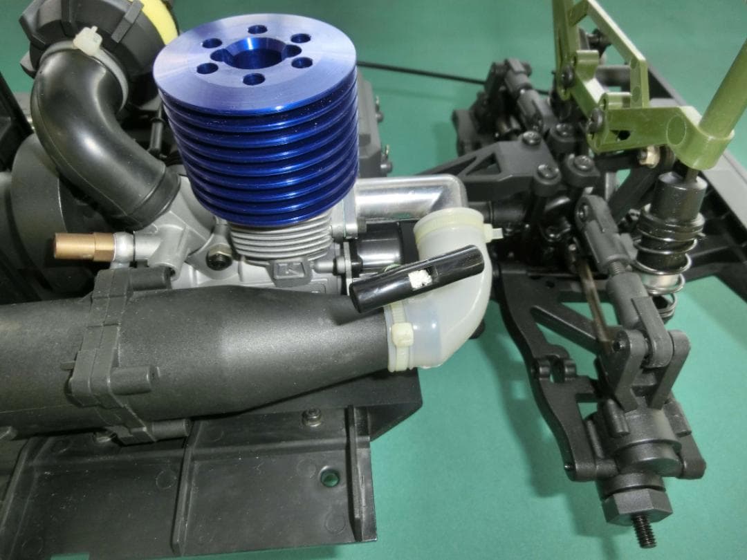 デァゴスティニハマーHUMMER H1 【エンジンRCカー】組み立て完成品