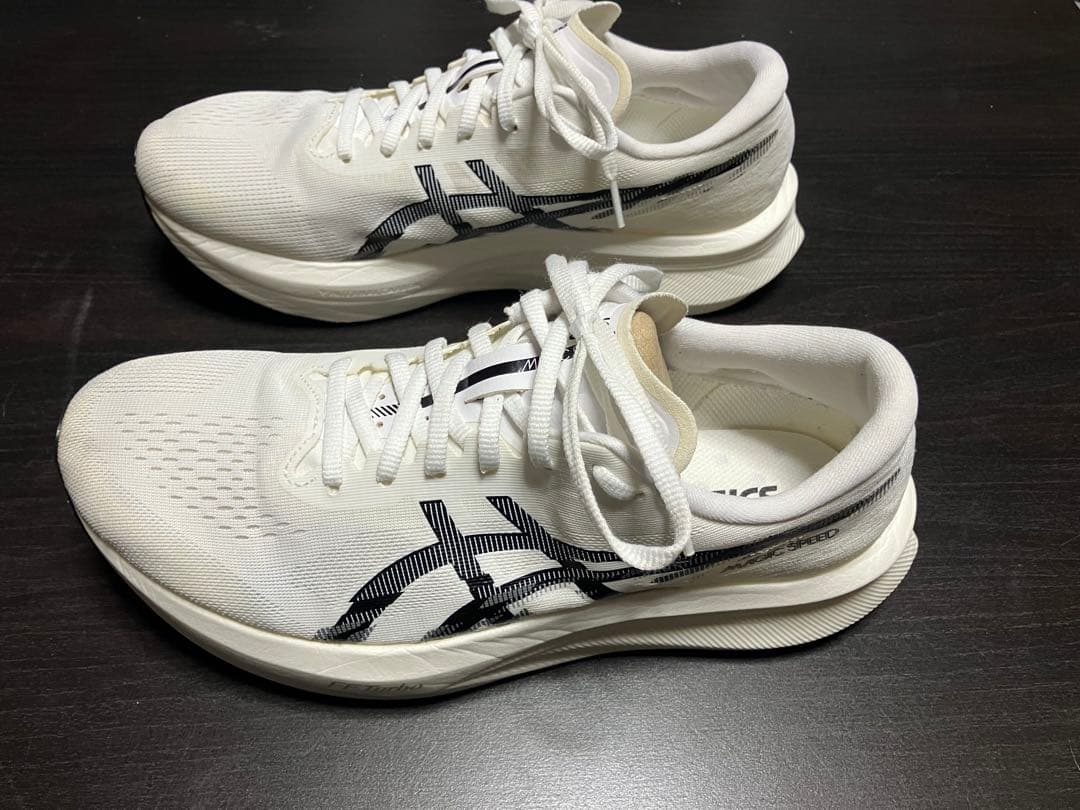 アシックス　マジックスピード4 28.0cm 2E