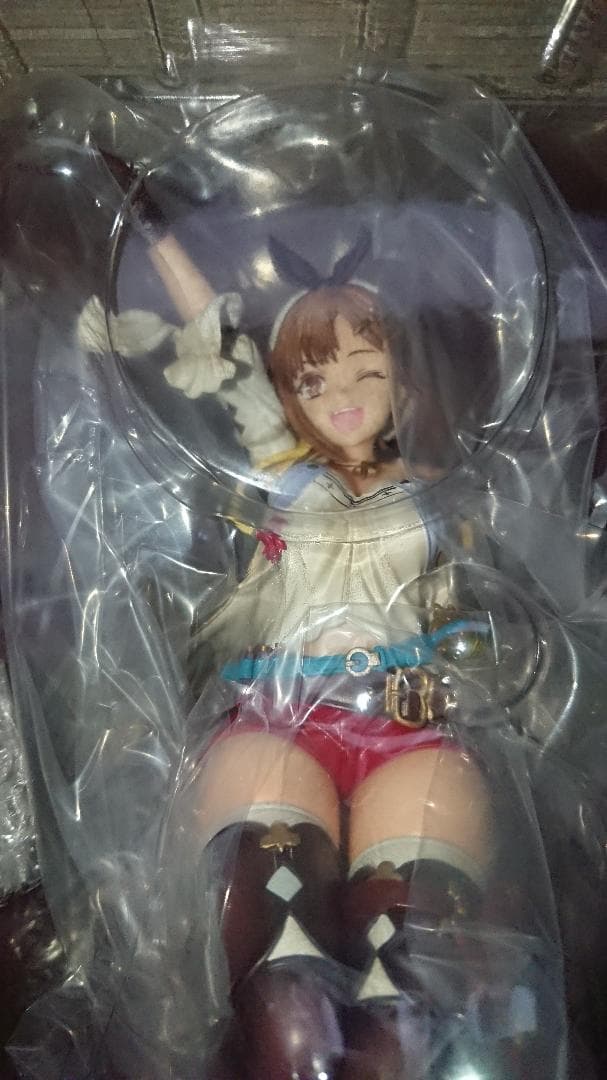 【新品未開封】ライザのアトリエ 常闇の女王と秘密の隠れ家 25周年フィギュア