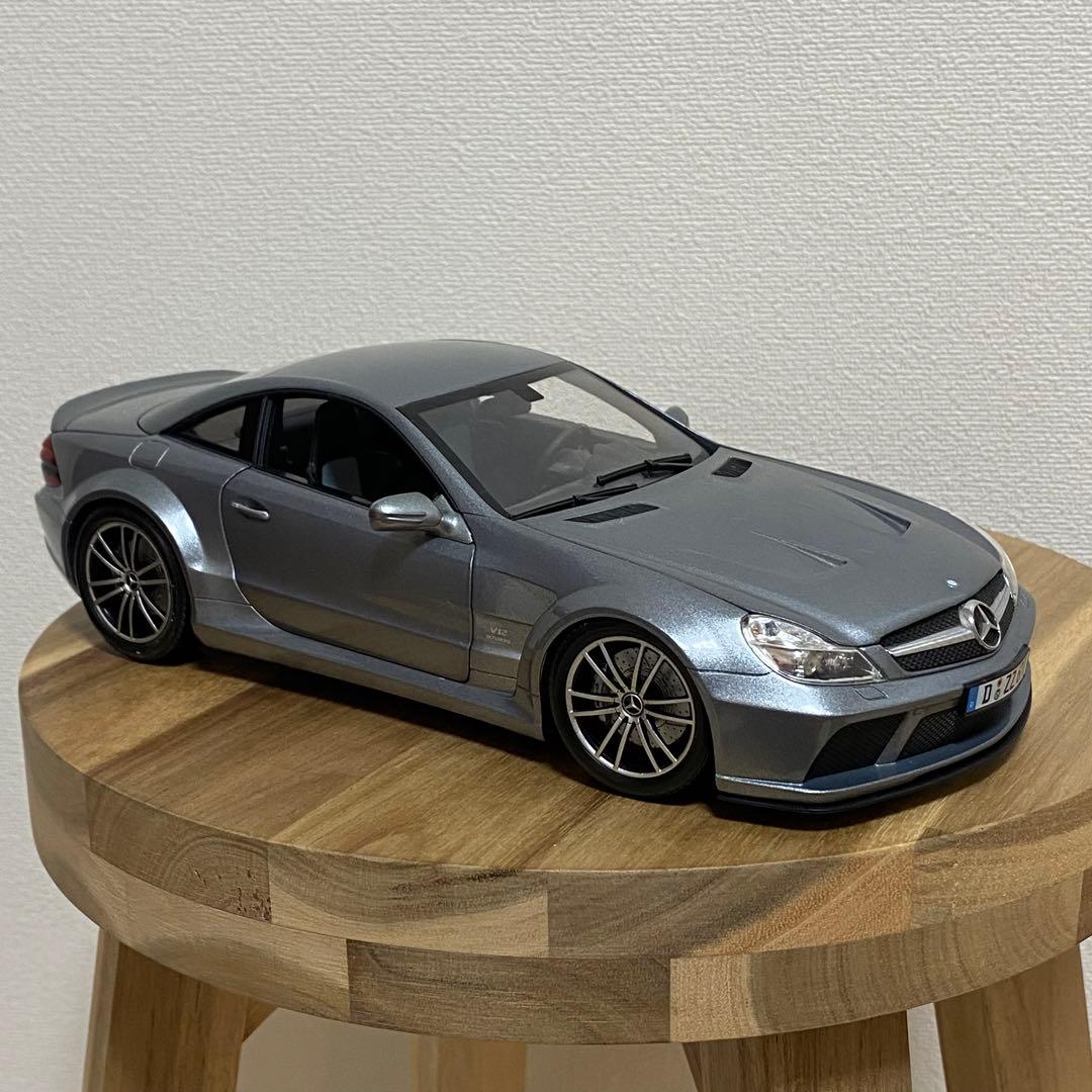 ミニカー 1/18 Mercedes Benz SL65 AMG Black Series
