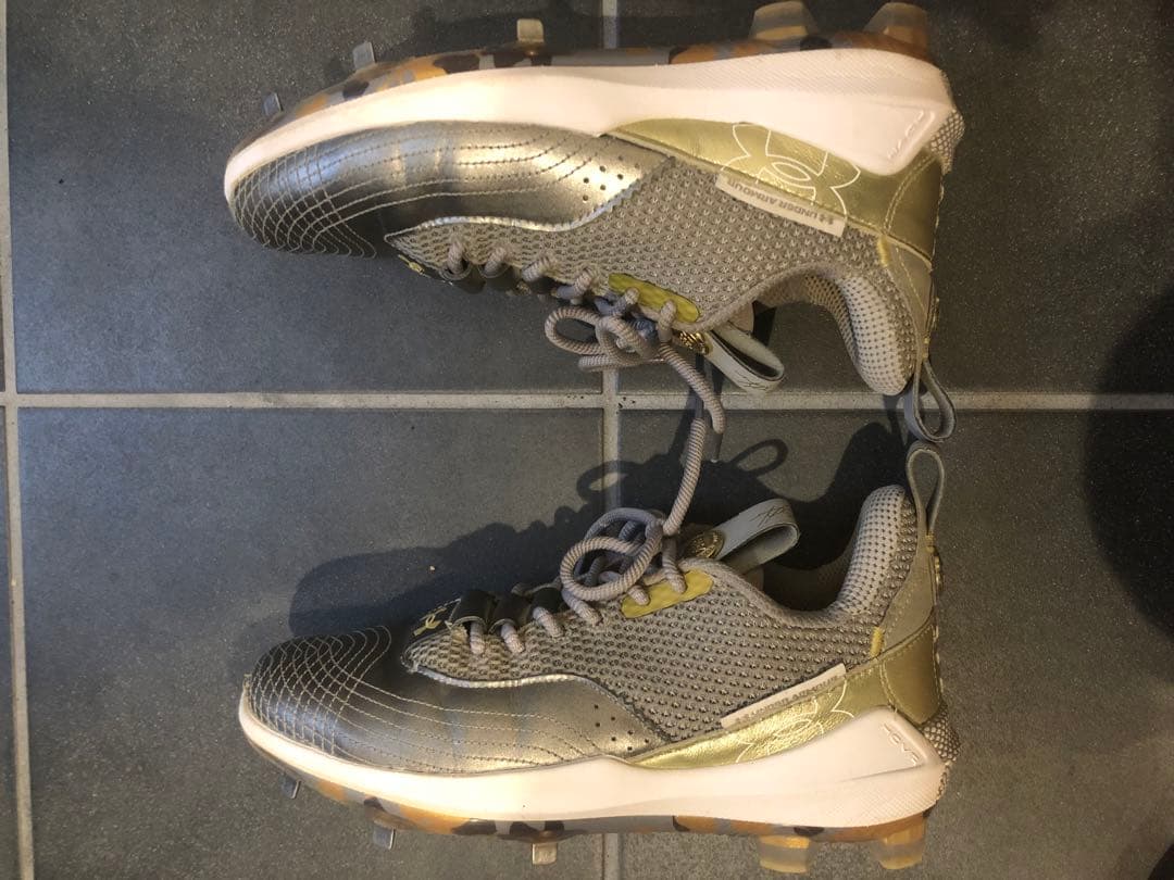 Under Armour Harper 7 （アンダーアーマー ハーパー7）