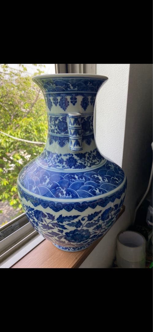 中国大清乾隆年製青花缠枝花紋双耳 尊、高约33.5cm x径22x口径13cm、