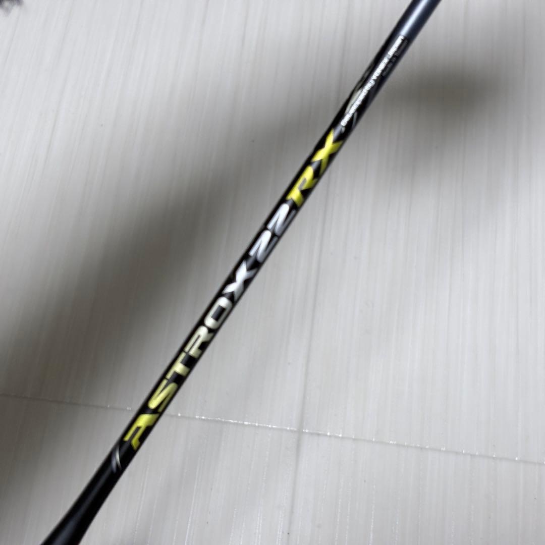 【ほぼ新品】ヨネックス アストロクス22RX（ASTROX 22RX） 2FG5