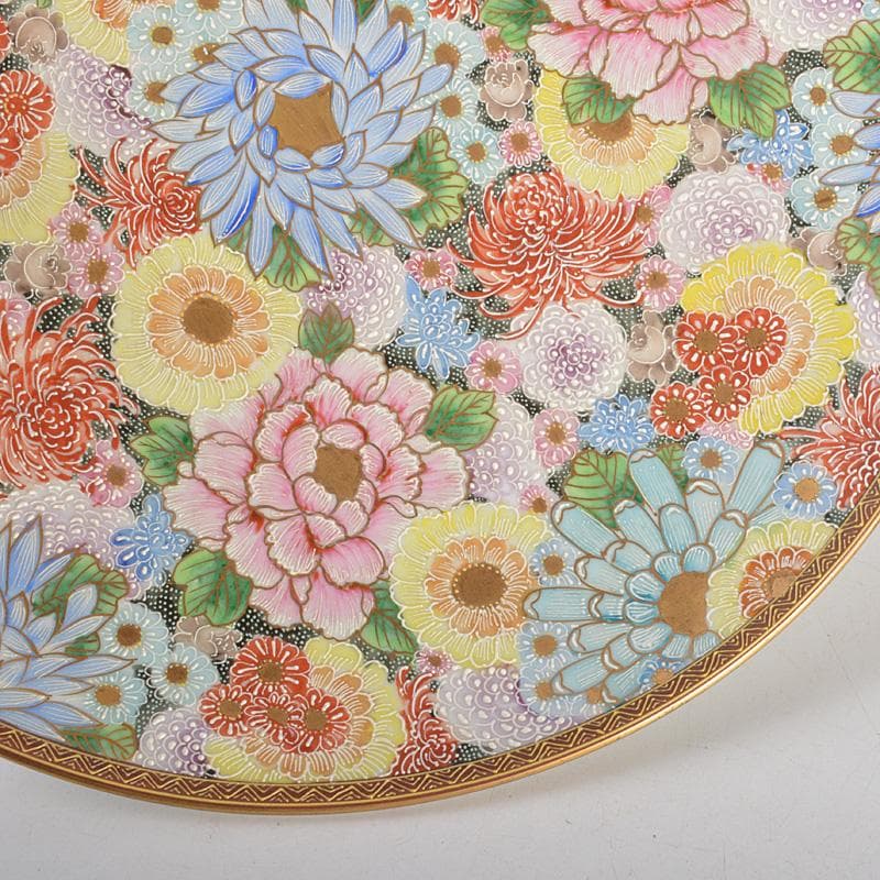 九谷焼　色絵金彩　花文　大皿　飾皿　直径約36㎝　在銘　V　5781C