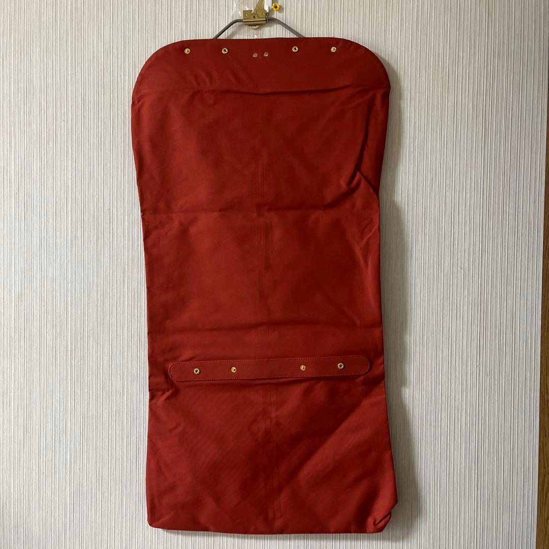 新品未使用・ルイヴィトン・赤いガーメントバッグ ジッパー付き