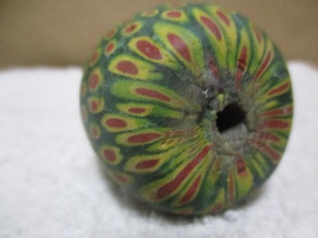 大きいトンボ玉　ベネチア　R9-1