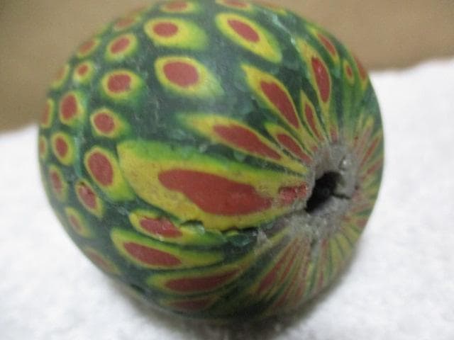 大きいトンボ玉　ベネチア　R9-1