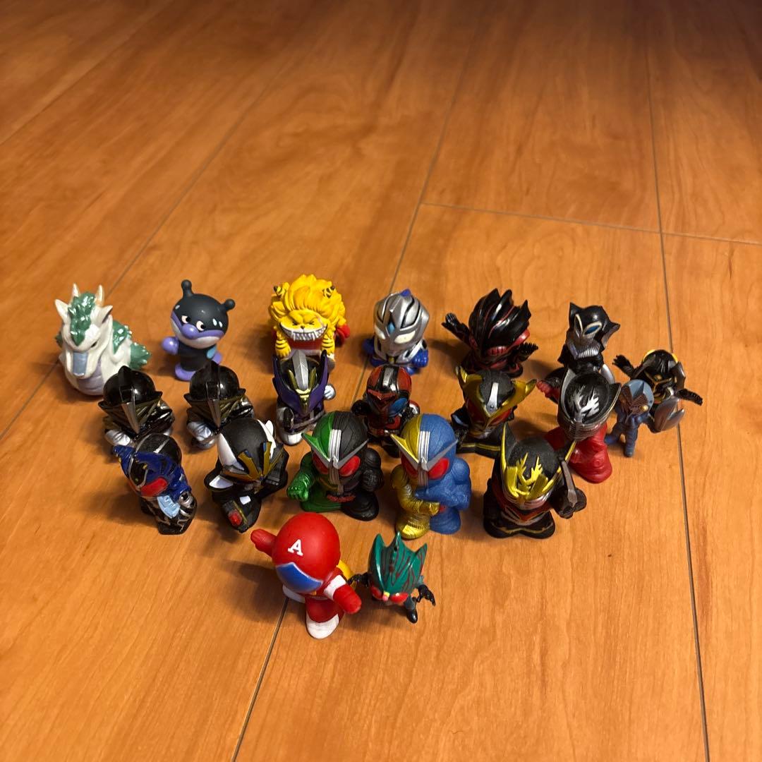 ポ*ラ様 ポケモン指人形詰め合わせ➕おまけ付き(商品説明と写真をご覧ください)