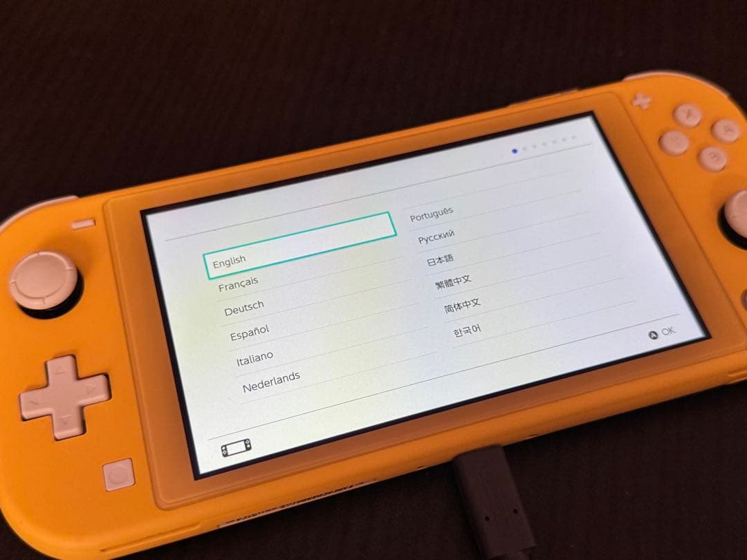 ロンジー　Switch Lite イエロー本体SDカードソフト