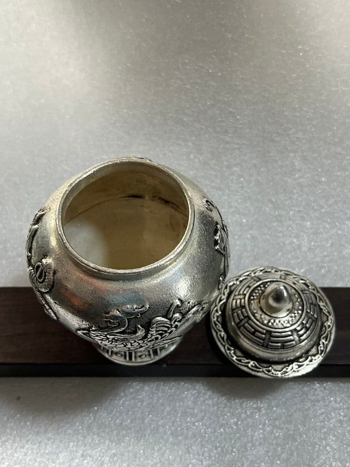 四大神獣模様将軍缶 銅製品 工芸品 置物