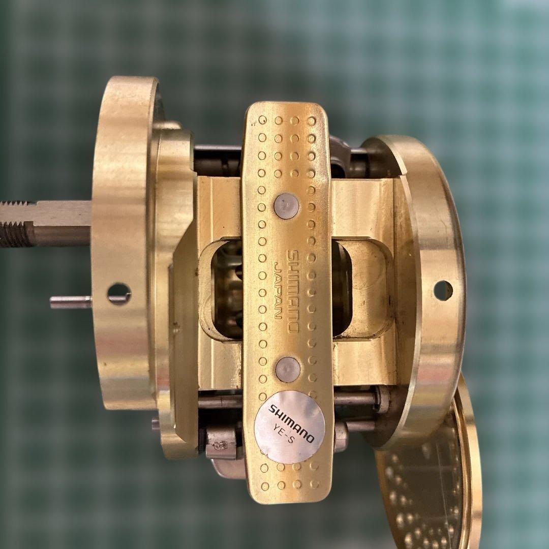 SHIMANO CALCUTTA CONQUEST 200ベイトリール　部品