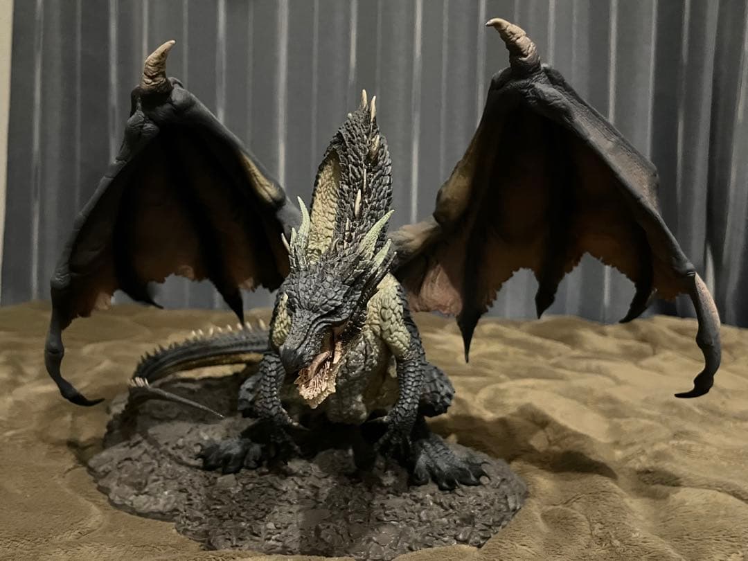 カプコンフィギュアビルダー クリエイターズモデル 黒龍 ミラボレアス　美品　箱付