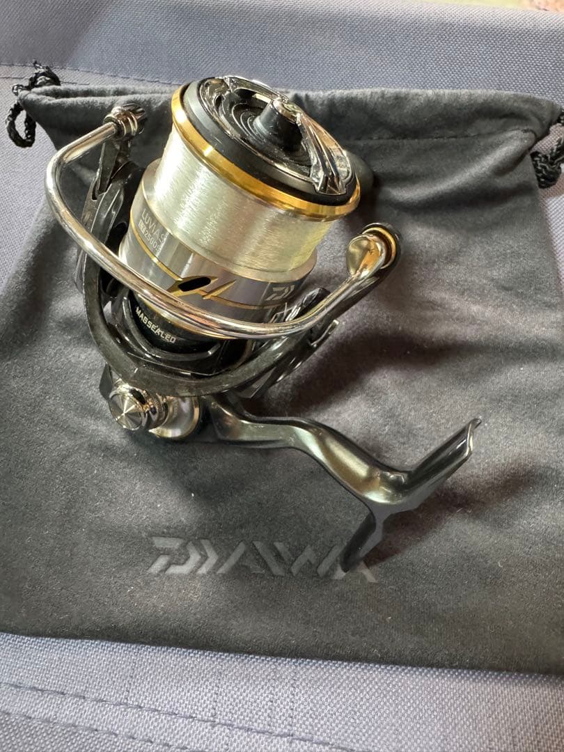 Daiwa LUVIAS FC LT2500S-XH スピニングリール