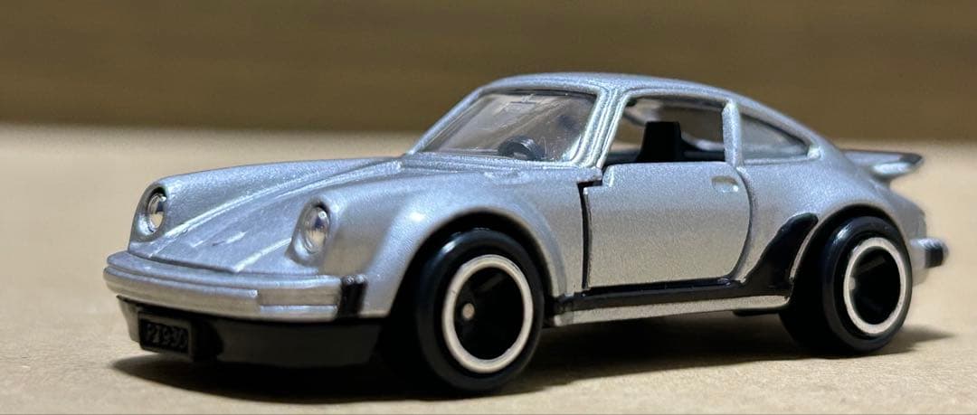 日本製 トミカ ポルシェ930ターボ シルバー