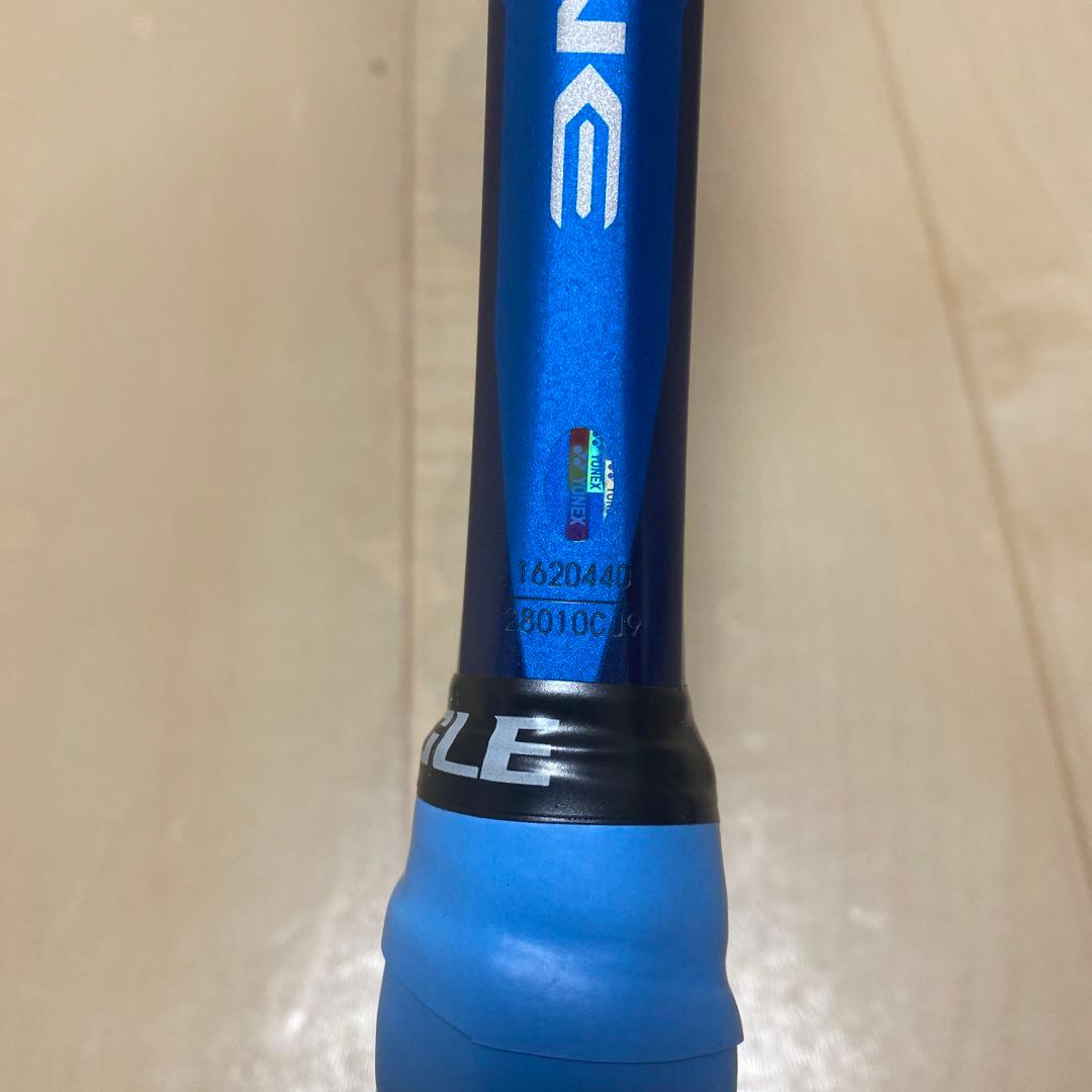 【送料無料_即日発送】硬式テニス　ヨネックス　EZONE98 G4 305g