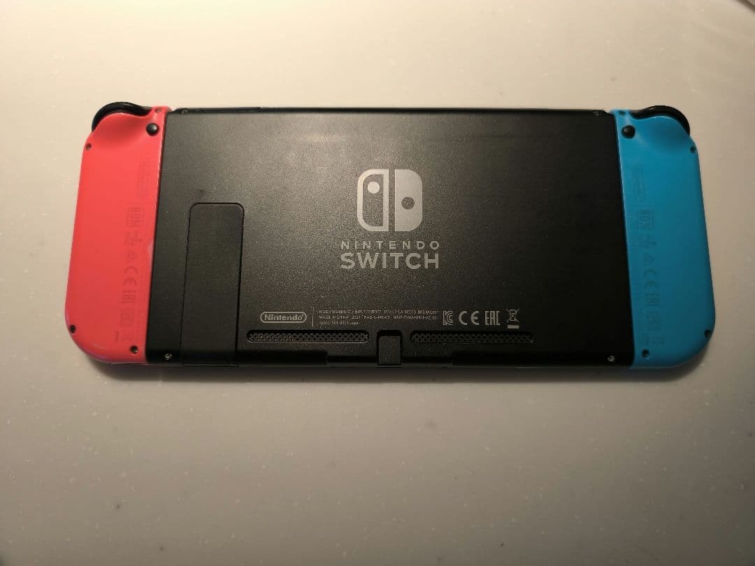 Nintendo Switch 本体 2021年製　任天堂　ジョイコン