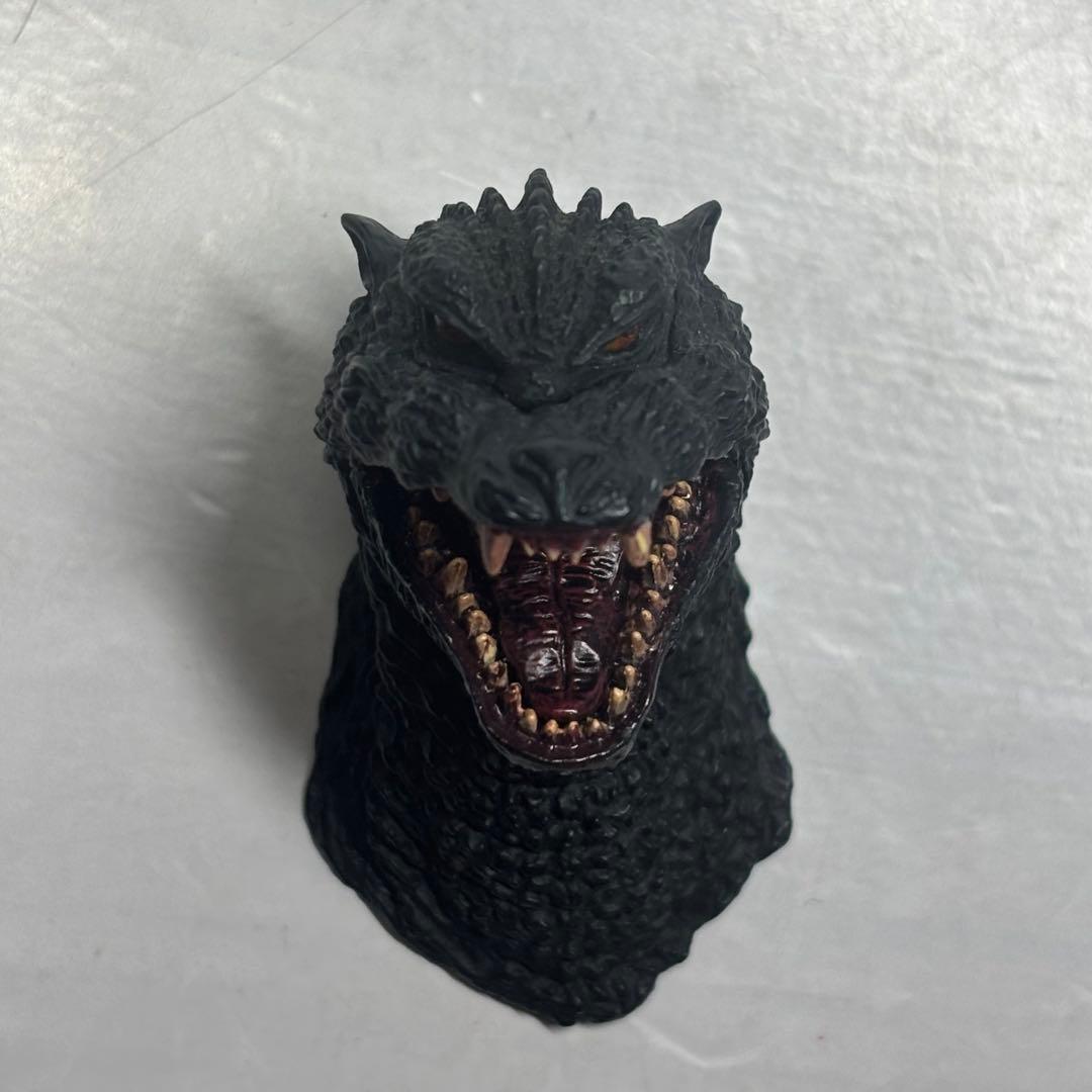 酒井ゆうじ　ゴジラ ファイナルウォーズ 2004 フィギュア　ヘッドマグネット