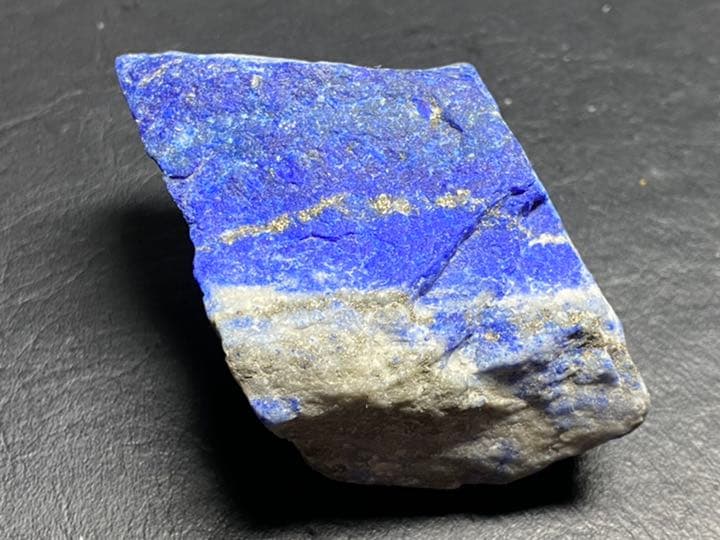 ラピスラズリ　原石　132g