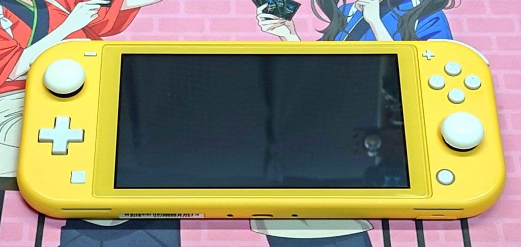 ミ*ロ様 Nintendo Switch Lite イエロー 箱・ケース付き