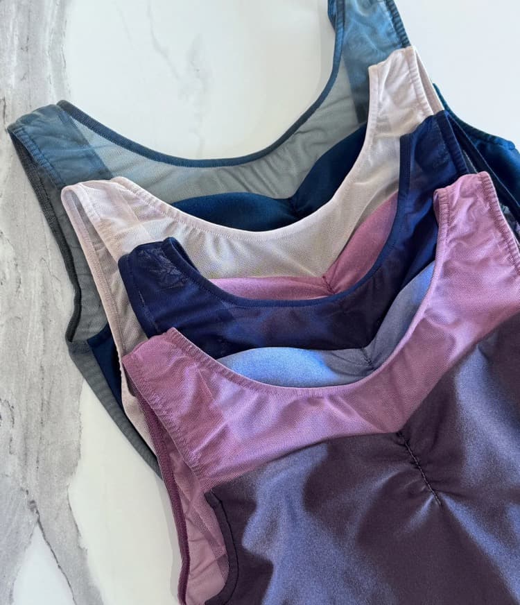 超ハイレグ脚長効果バレエショップティアラカスタムオーダーレオタードビビッドピンク