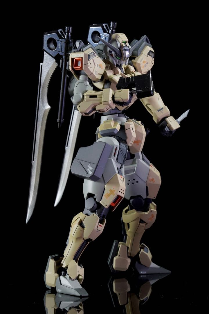 HG　陸戦型ガンダムキャリバーン【デザート迷彩カラー】 完成品　全塗装
