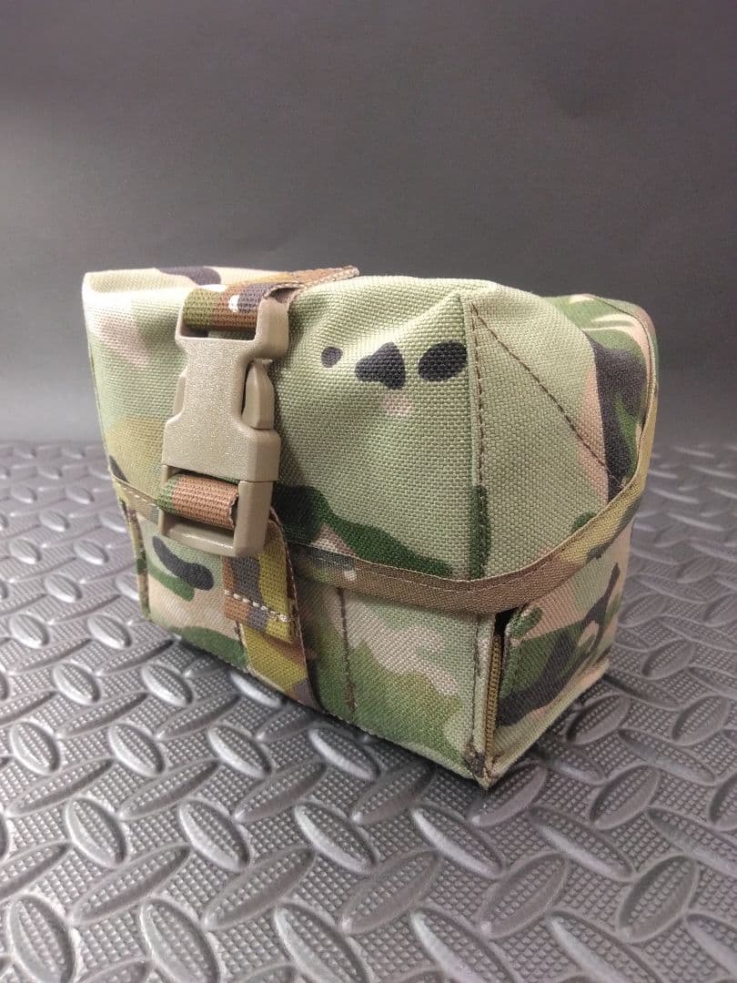 CAW製? ミニランチャー及び、モスカート4発及び、モスカートポーチ