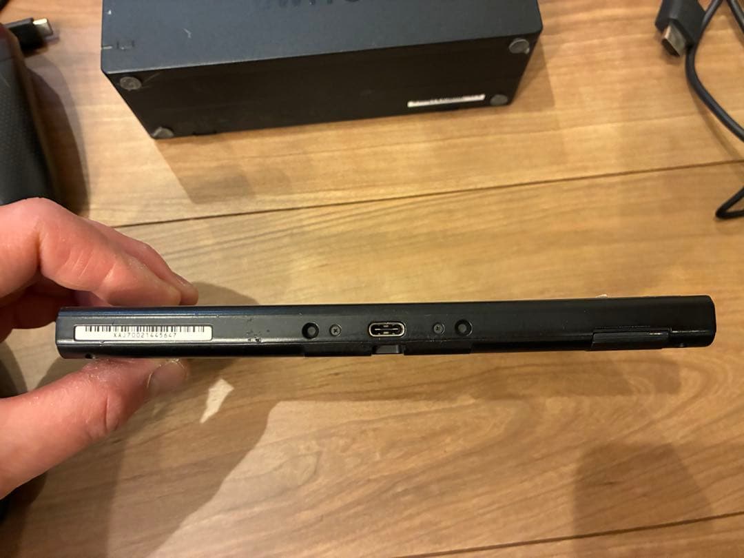 Nintendo Switch 本体 ネオンイエロー・ネオンパープル