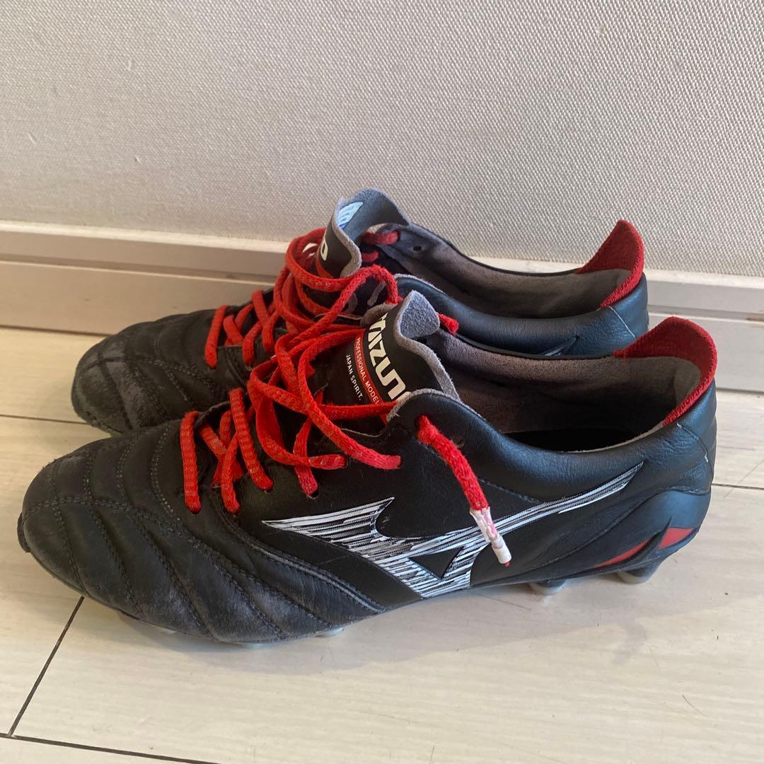 中古品　Mizuno Morelia NEO4サッカーシューズ 黒赤23cm