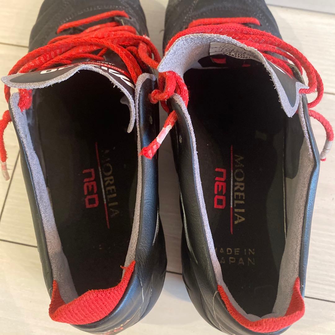 中古品　Mizuno Morelia NEO4サッカーシューズ 黒赤23cm