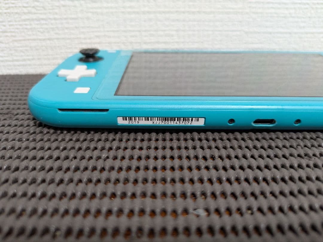 Nintendo Switch Lite　本体