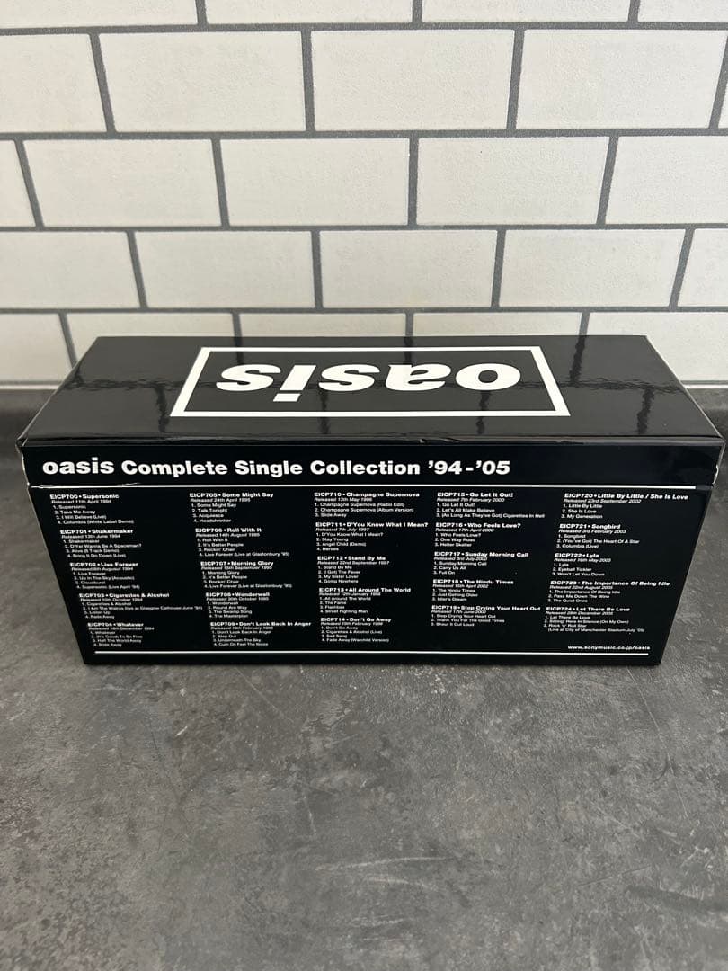 オアシス・コンプリート・シングル・コレクション '94-'05