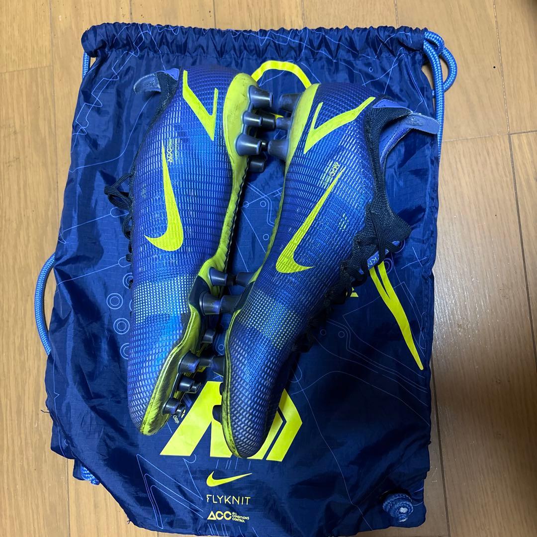 Nike Flyknit サッカーシューズ ネイビー/イエロー