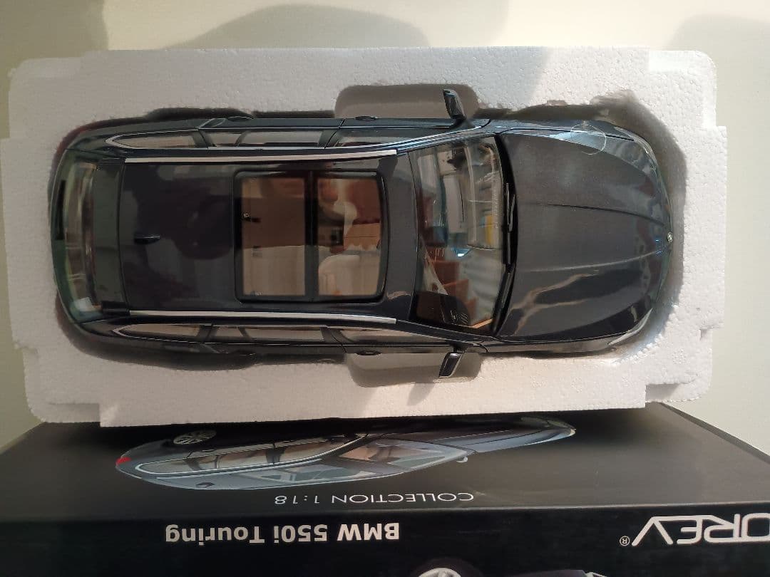 ノレブ NOREV  550i ツーリング 5シリーズ 2010 1/18